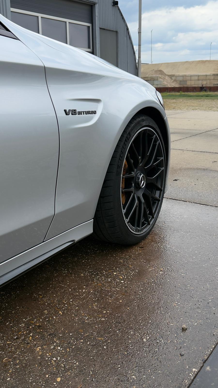 Keramische coating op autolak